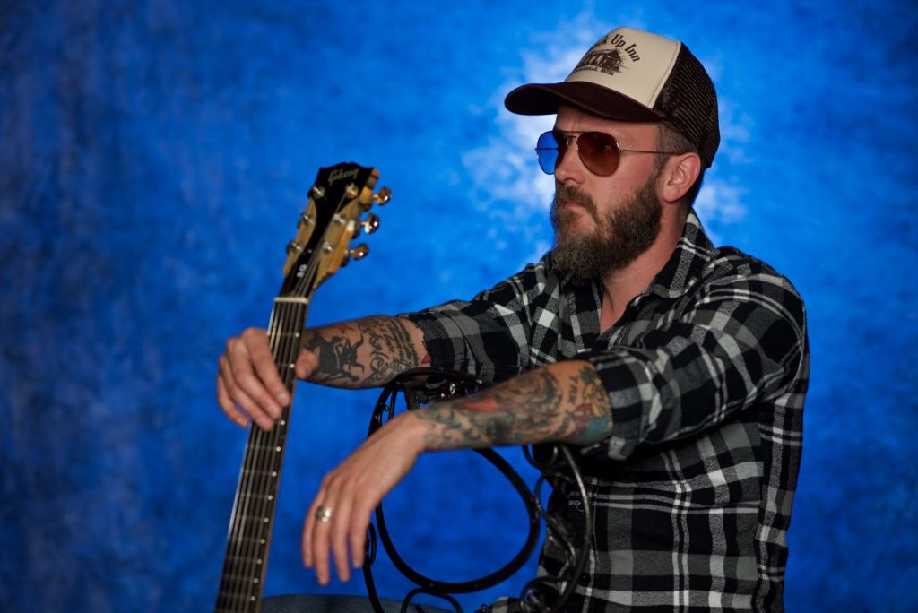 Meet Frenchie Guitar Picker, Write Of Songs. SHOUTOUT DFW