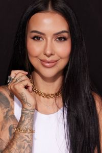 Meet Nikki La Rose | Makeup artist & YouTube content creator - SHOUTOUT DFW